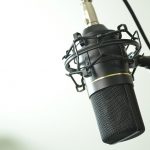 57e8d1474d5ba414ea898675c6203f78083edbe05b5275407d2d7a_640_microphone